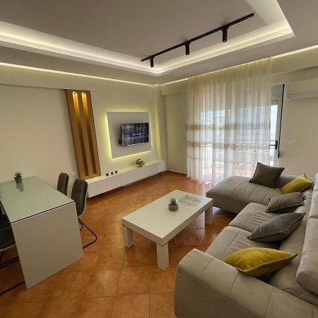Saranda Central Apartment Exterior photo