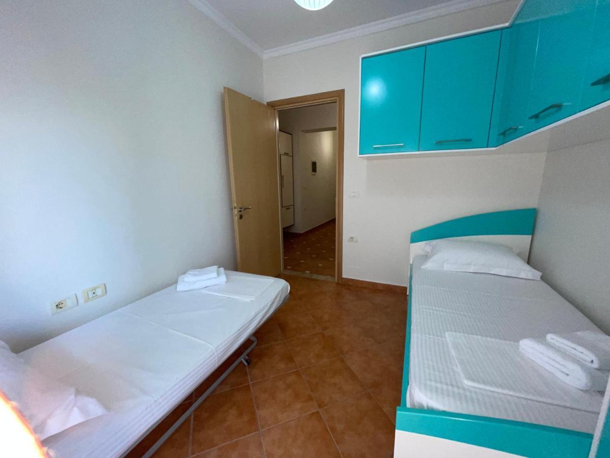 Saranda Central Apartment Exterior photo