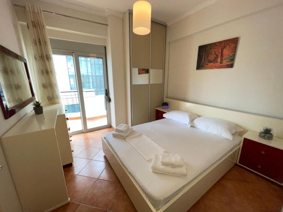 Saranda Central Apartment Exterior photo